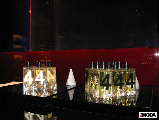 20101022, Милан, презентация парфюма Eau de Iceberg. Фотография Анны Беркутовой, ИА «РИА МОДА». 