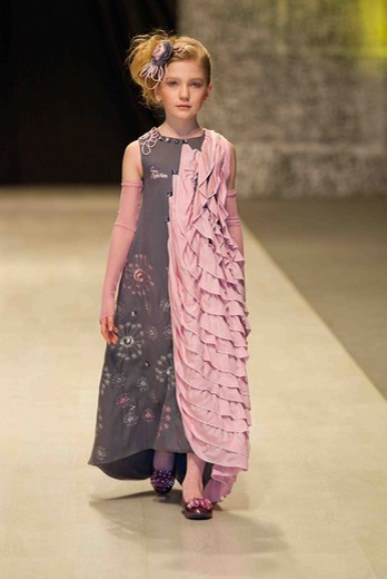 20110420 Lviv Fashion Week, Софи Мария Седова, коллекция сезона осень-зима 2011-2012 «Индиго». Фотографии предоставлены организаторами недели моды.