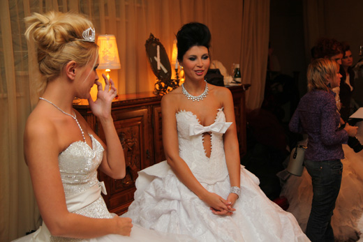 20110217 Совместный показ ювелирного дома «Эстет» и парижских дизайнеров свадебной и вечерней моды. Фотография предоставлена компанией.