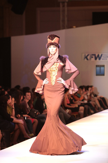 20110431, Kazakhstan Fashion Week, коллекция «Ханшайым» («Принцесса») бренда Jado (Казахстан). Фотография предоставлена организаторами KFW.