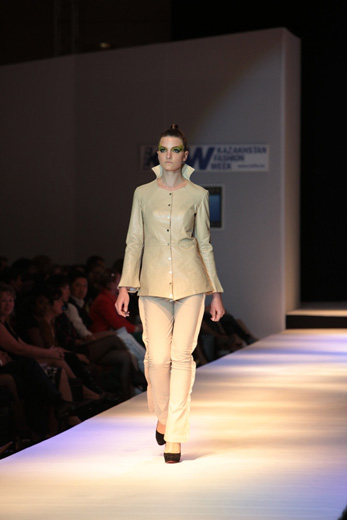 20110423, Kazakhstan Fashion Week Ателье красивой жизни SofiAnn (Алматы, Казахстан), коллекция сезона осень/зима 2011/2012 года. Фотография предоставлена организаторами KFW.