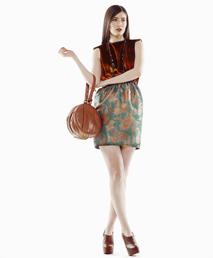 20110418 Коллекция киевского дизайнера Vadim Printsovsky SS 2011. Фотография предоставлена Ekepeople Spb.