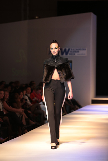 20110423, Kazakhstan Fashion Week Ателье красивой жизни SofiAnn (Алматы, Казахстан), коллекция сезона осень/зима 2011/2012 года. Фотография предоставлена организаторами KFW.