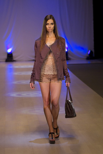 20101029 Alisa Shevo, Неделя моды во Львове, показ коллекции сезона весна-лето 2011 Fioritura. Фотографии предоставлены организаторами.