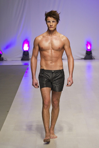 20101029 Lviv Fashiom Week, показ бренда La germaine, фотографии предоставлены организаторами мероприятия.