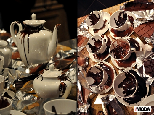 20101208 Демонстрация сервизов Татьяны Парфеновой. Фотография Ирины Щелкуновой, ИА «РИА МОДА».