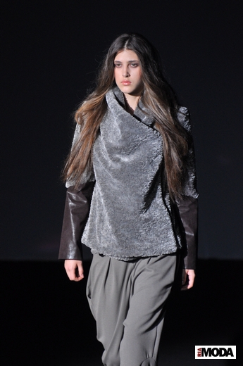 20110401 Mercedes-Benz fashion week Russia. Показ коллекции Маши Кравцовой (сезон осень-зима 2011/2012). Фотография Андрея Ревенко, ИА «РИА МОДА».