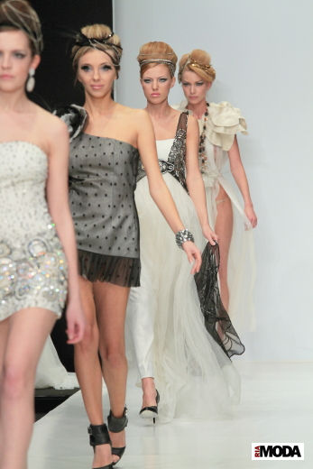 20110411 Mercedes-Benz Fashion Week Russia, Дом моды «Элеонор», коллекция сезона осень-зима 2011/12. Фотография Натальи Лапиной, ИА «РИА МОДА».