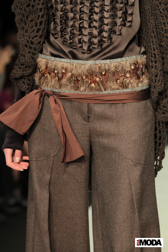 20110401 Mercedes-Benz fashion week Russia. Показ коллекции Ситки Семич (Sitka Semisch, сезон осень-зима 2011/2012). Фотография Натальи Лапиной, ИА «РИА МОДА».2
