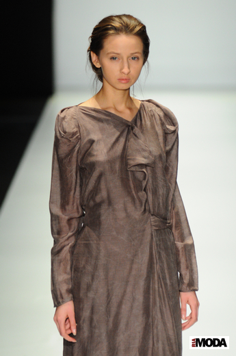 20110411 Mercedes-Benz Fashion Week Russia, Елена Цокаленко, коллекция сезона осень-зима 2011/12. Фотография Андрея Ревенко, ИА «РИА МОДА».