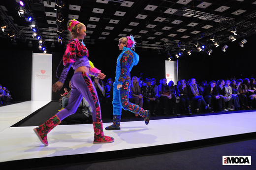 20110411 Mercedes-Benz Fashion Week Russia, YanaStasia, коллекция сезона осень-зима 2011-2012 «Времена года». Фотография Андрея Ревенко, ИА «РИА МОДА».