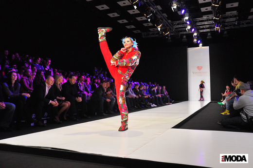 20110411 Mercedes-Benz Fashion Week Russia, YanaStasia, коллекция сезона осень-зима 2011-2012 «Времена года». Фотография Андрея Ревенко, ИА «РИА МОДА».