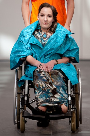 Модель дизайнера Елены Шипиловой. Конкурс  Bezgraniz Couture 2012. Фотография предоставлена организаторами