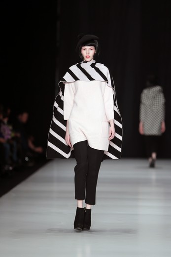 20130330 Mercedes-Benz Fashion Week Russia. Показ коллекции Светланы Тегин (сезон осень-зима 2013/2014), фотографии Михаила Витчука, агентство «Артефакт».