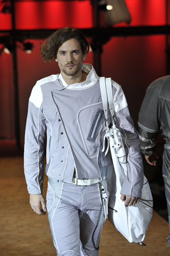 20100610 Graduate Fashion Week. Фотография предоставлена Любовью Рубенян, дипломным руководителем дизайнеров, принимавших участие в мероприятии.