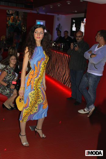 20100826 Показ-аукцион новой коллекции дизайнера Ирины Золотухиной в iNFASHION Bar&Lounge. Фотография Ивана Бурняшева, ИА «РИА МОДА».