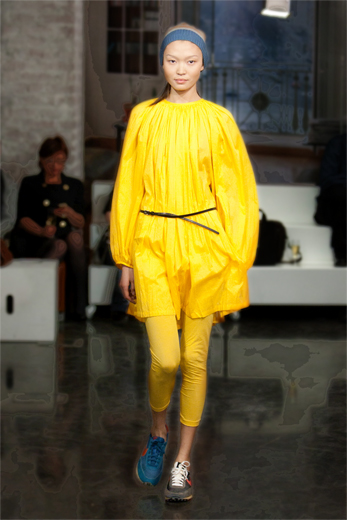 20100423 Показ дизайн студии Nina Donis. Фотография Виктора Бойко. Предоставлено организаторами.
