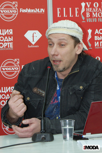 20100323 Volvo-Неделя моды в Москве. Круглый стол «Инвестиции». Андрей Мельников, дизайнер. Фотография Валентины Кузнецовой, ИА «РИА МОДА».