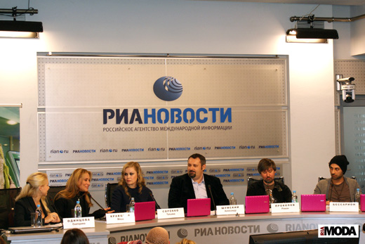 20100326 Пресс-конференция RFW. Александр Шумский, генеральный продюсер. Фотография Валентины Кузнецовой, ИА «РИА МОДА».