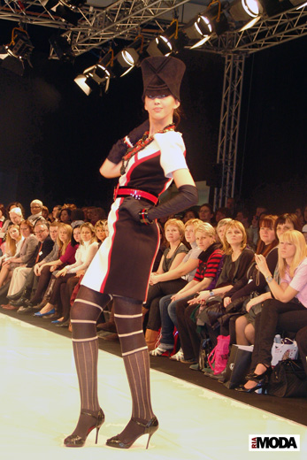 20100225 CPM. Показ коллекций Вячеслава Зайцева. Фотография Оксаны Улановой, ИА «РИА МОДА».