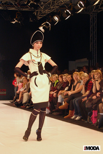 20100225 CPM. Показ коллекций Вячеслава Зайцева. Фотография Оксаны Улановой, ИА «РИА МОДА».