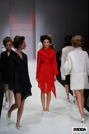 20100401 Russian Fashion Week. Показ коллекции Людмилы Норсоян «СЕРАФИМАSERAPHIM»  (сезон осень-зима 2010/2011). Фотография Александра Кузнецова, ИА «РИА МОДА».