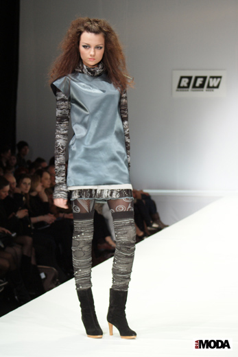 20100403 Russian Fashion Week. Показ коллекции Яны Гатауллиной «Одуванчик» (сезон осень-зима 2010/2011). Фотография Валентины Кузнецовой, ИА «РИА МОДА».