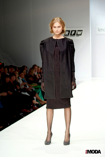 20100403 Russian Fashion Week. Показ коллекции Елены Цокаленко (сезон осень-зима 2010/2011). Фотография Валентины Кузнецовой, ИА «РИА МОДА».