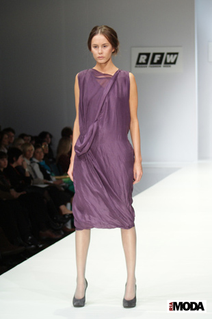 20100403 Russian Fashion Week. Показ коллекции Елены Цокаленко (сезон осень-зима 2010/2011). Фотография Валентины Кузнецовой, ИА «РИА МОДА».
