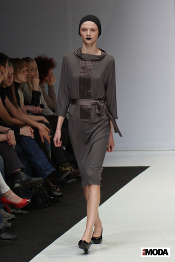20100403 Russian Fashion Week. Показ коллекции Олега Бирюкова (сезон осень-зима 2010/2011). Фотография Ивана Бурняшева, ИА «РИА МОДА».