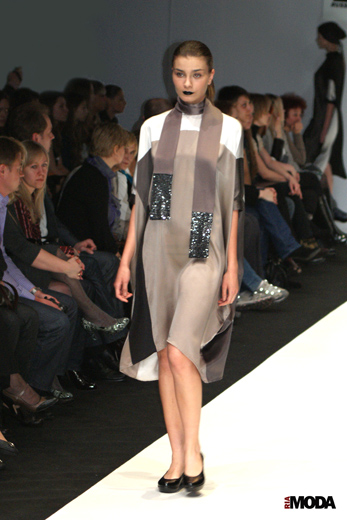 20100403 Russian Fashion Week. Показ коллекции Олега Бирюкова (сезон осень-зима 2010/2011). Фотография Ивана Бурняшева, ИА «РИА МОДА».