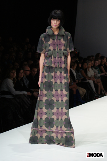 20100403 Russian Fashion Week. Показ коллекции Лилии Пустовит Marmour, Stein und unsere Korallen (сезон осень-зима 2010/2011). Фотография Ивана Бурняшева, ИА «РИА МОДА».