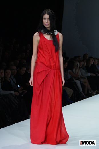 20100403 Russian Fashion Week. Показ коллекции Лилии Пустовит Marmour, Stein und unsere Korallen (сезон осень-зима 2010/2011). Фотография Ивана Бурняшева, ИА «РИА МОДА».