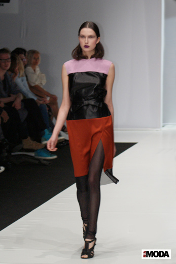 20100403 Russian Fashion Week. Показ коллекции VIVA VOX (сезон осень-зима 2010/2011). Фотография Ивана Бурняшева, ИА «РИА МОДА».