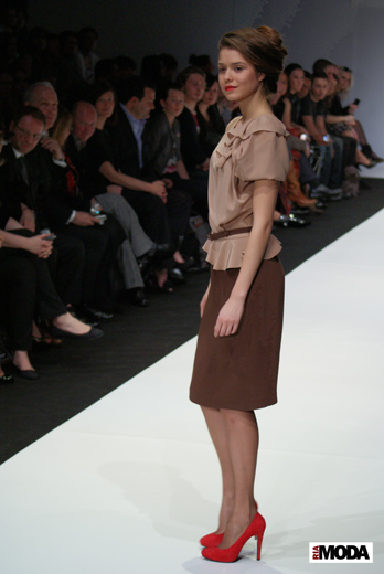 20100403 Russian Fashion Week. Показ коллекции Ольги Самощенко (сезон осень-зима 2010/2011). Фотография Валентины Кузнецовой, ИА «РИА МОДА».