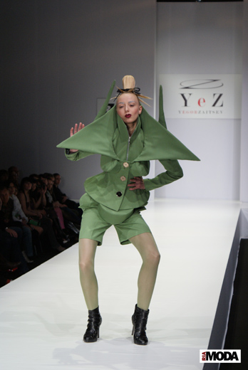 20100404 Russian Fashion Week. Показ коллекции Егора Зайцева (сезон осень-зима 2010/2011). Фотография Валентины Кузнецовой, ИА «РИА МОДА».