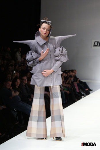 20100404 Russian Fashion Week. Показ коллекции Егора Зайцева (сезон осень-зима 2010/2011). Фотография Валентины Кузнецовой, ИА «РИА МОДА».