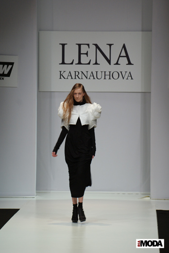 20100404 Russian Fashion Week. Показ коллекции Лены Карнауховой «Сражаясь с зимой» (сезон осень-зима 2010/2011). Фотография Валентины Кузнецовой, ИА «РИА МОДА».