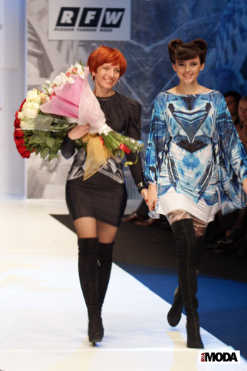 20100405 Russian Fashion Week. Показ коллекции Анны Ивановой (сезон осень-зима 2010/2011). Фотография Валентины Кузнецовой, ИА «РИА МОДА».
