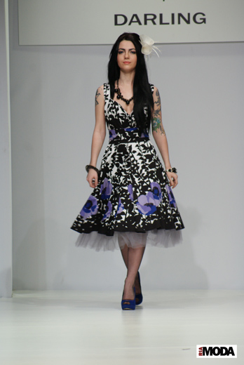 20100405 Russian Fashion Week. Показ коллекции Елены Супрун «Darling» (сезон осень-зима 2010/2011).Фотография Валентины Кузнецовой, ИА «РИА МОДА».