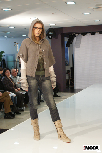 20100214 Презентация коллекции марки F5. Фотография Валентины Кузнецовой, ИА «РИА МОДА».