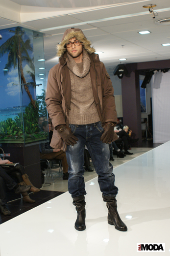 20100214 Презентация коллекции марки F5. Фотография Валентины Кузнецовой, ИА «РИА МОДА».