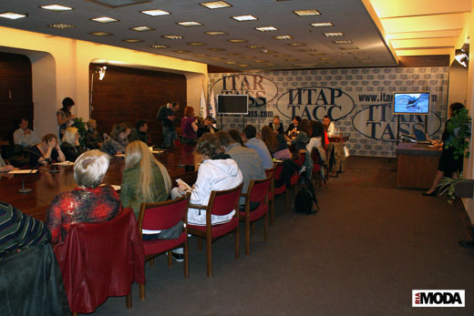 20100526 Пресс-конференция. Открытие представительства Дома моды Valentin Yudashkin. Фотография Валентины Кузнецовой, ИА «РИА МОДА