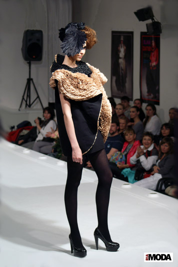 20100528 XVII конкурс профессиональных модельеров им. Ламановой. Татьяна Чекиш, коллекция «Лакрица». Фотография Валентины Кузнецовой, ИА «РИА МОДА».