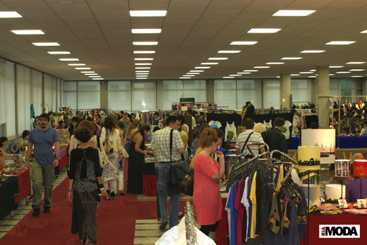 20100613 Рынок молодых модельеров Sunday Up Market. Фотография Валентины Кузнецовой, ИА «РИА МОДА».
