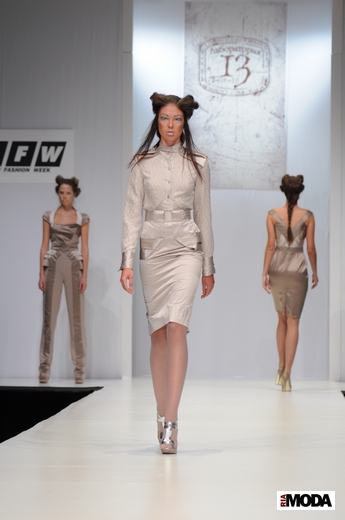 20101019 «Лаборатория 13», проект Славы Зайцева, RFW. Фотография Андрея Ревенко, ИА «РИА МОДА».
