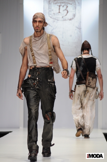20101019 «Лаборатория 13», проект Славы Зайцева, RFW. Фотография Андрея Ревенко, ИА «РИА МОДА».