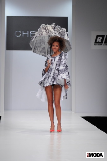 20101019 Татьяна Чекиш, RFW, коллекция сезона весна-лето 2011. Фотография Андрея Ревенко, ИА «РИА МОДА».