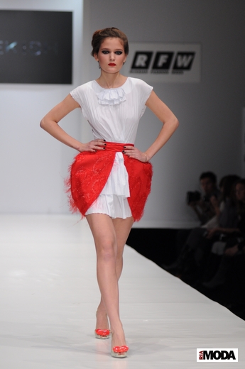 20101019 Татьяна Чекиш, RFW, коллекция сезона весна-лето 2011. Фотография Андрея Ревенко, ИА «РИА МОДА».