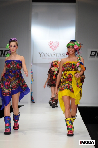 20101019, YanaStasia, RFW, дефиле, дебютная коллекция. Фотография Андрея Ревенко, ИА «РИА МОДА».